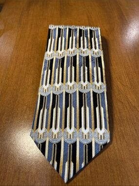 Ottimo Uomo Classic Geometric Pattern Men's Tie in Blue, Black & Gold 100% silk